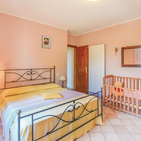 Awesome Home In Camaiore -Lu- With Kitchen *