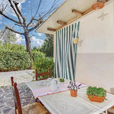 Awesome Home In Camaiore -Lu- With Kitchen Camaiore