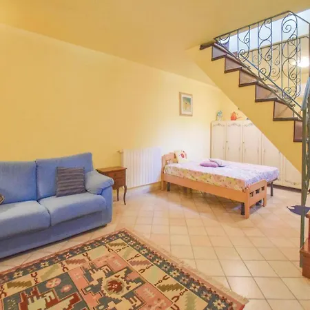 Awesome Home In Camaiore -Lu- With Kitchen Holiday home Camaiore